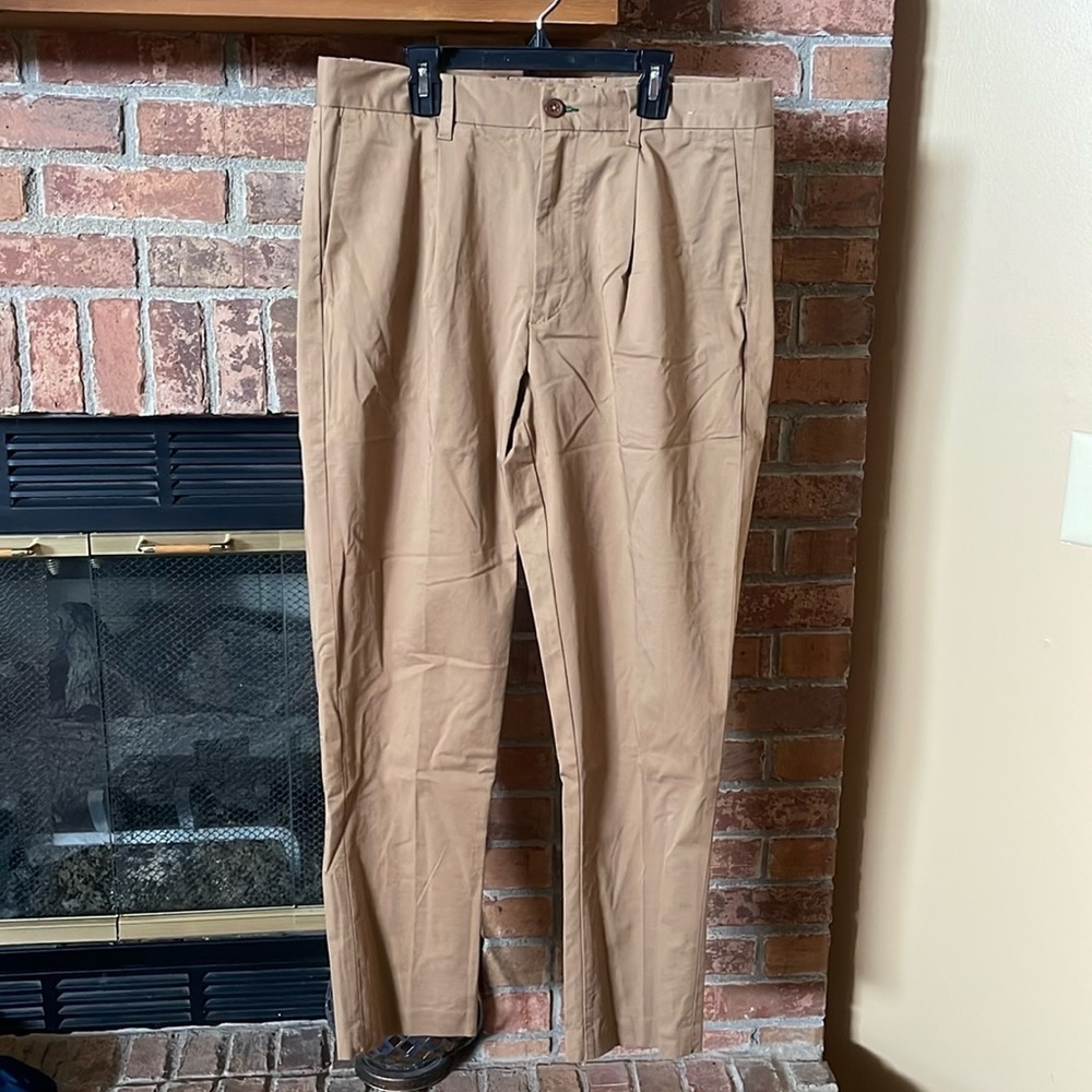 NWT Tommy Hilfiger Straight Leg Chinos 32x32